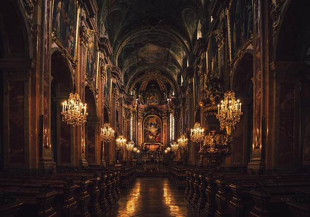 **Ołtarze jako lustra społecznych niepokojów: Analiza symboliki ołtarzowych przedstawień plagi w kontekście lęków społeczności lokalnych (XVII-XVIII w.)**